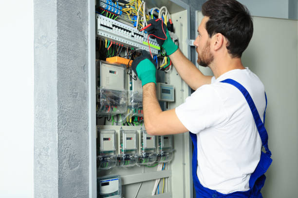 Best Affordable Electrician  in Libertyvle, IL